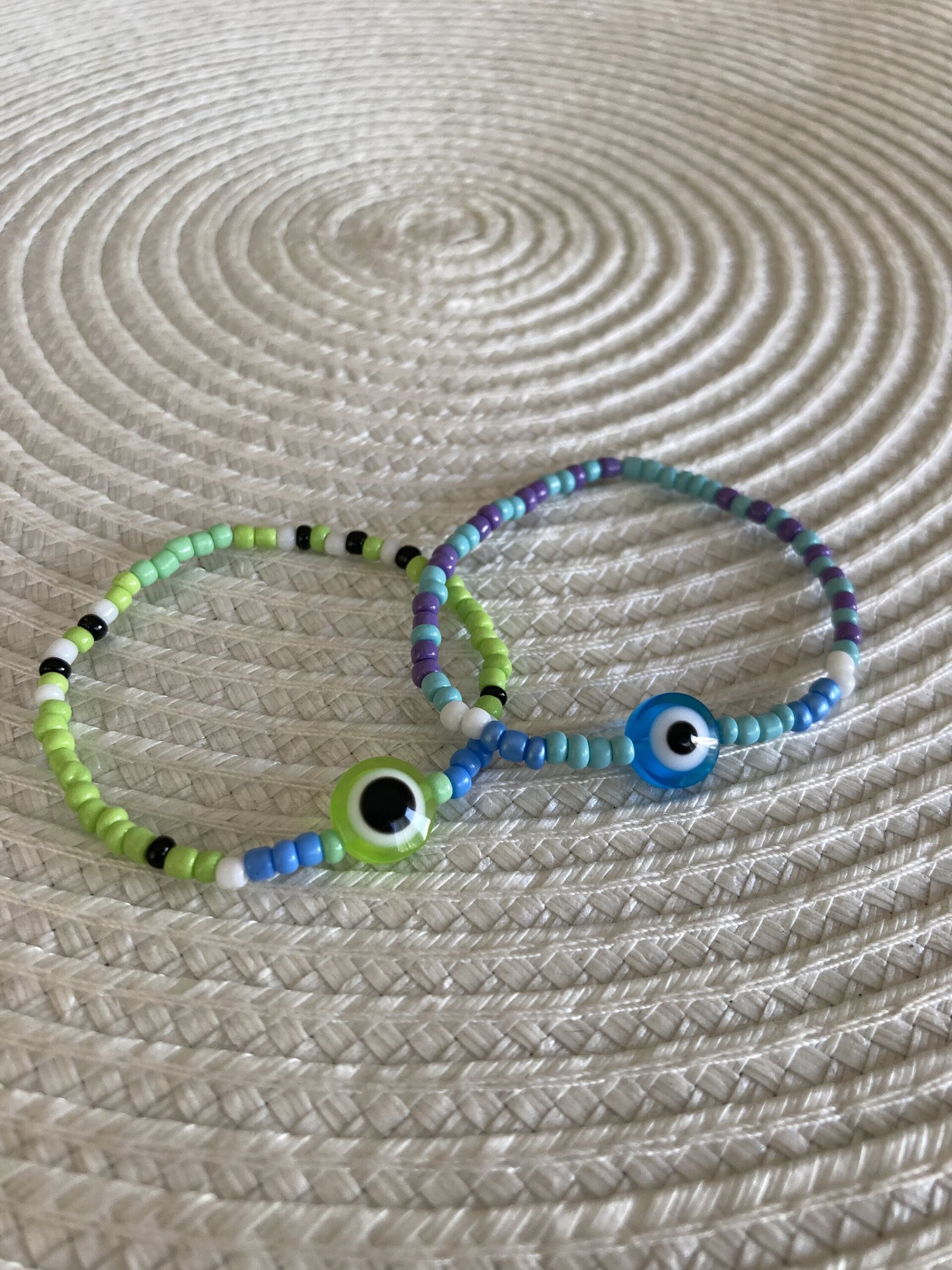 Pulseras de Mike Wazowski y Sully - 2